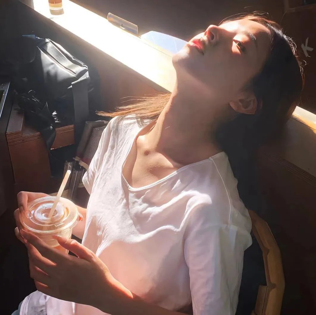 林中窥目